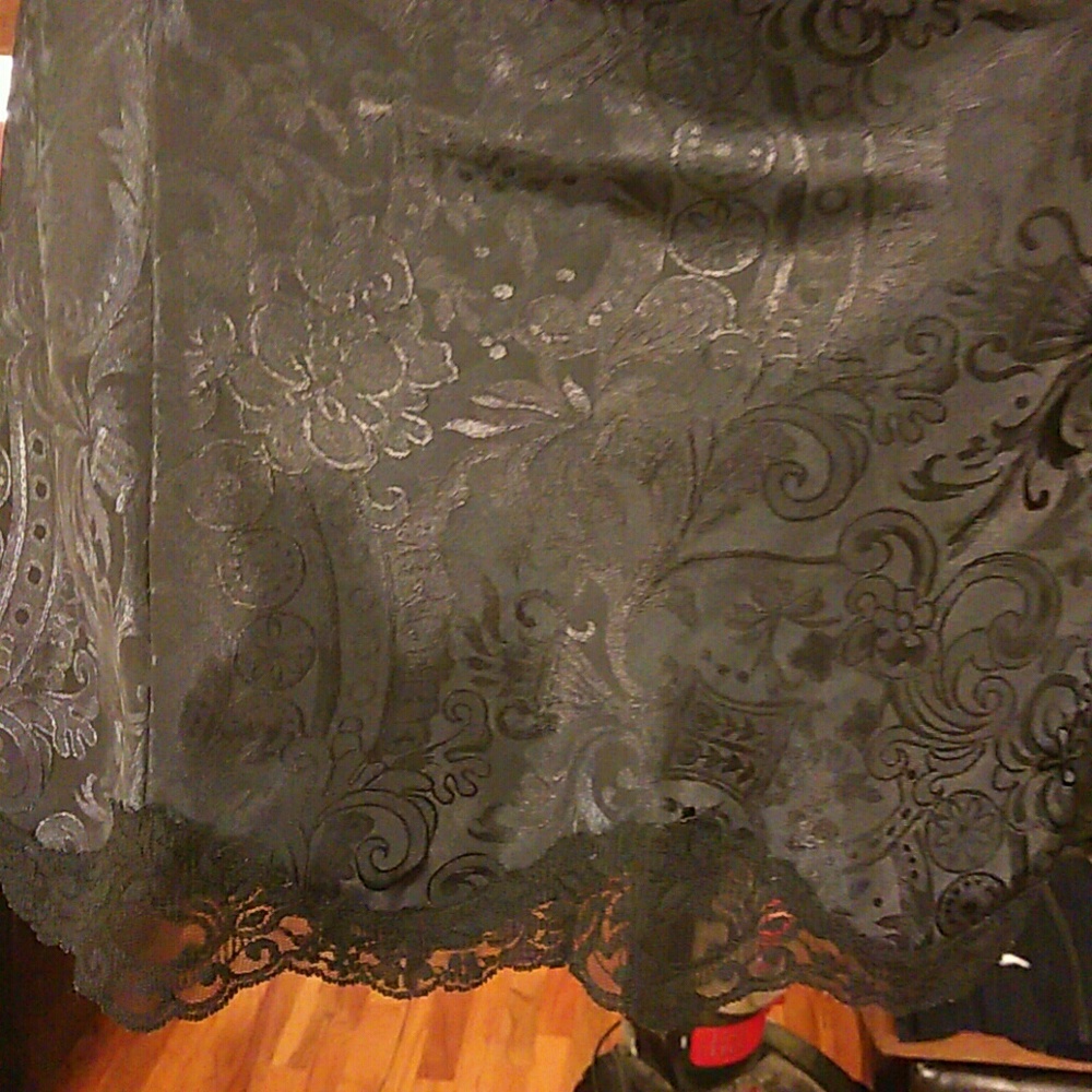 Victoria's secret black nighty - Picture 4 of 6
